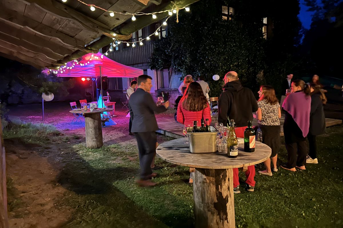 Profesionální ozvučení a osvětlení oslavy